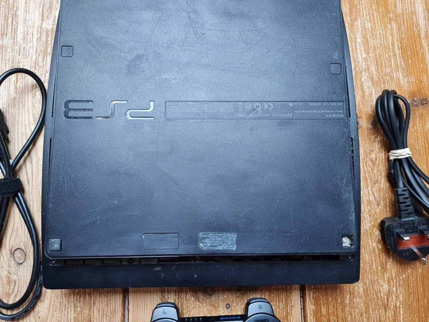 Sony PS3 PlayStation 3 Slim 160GB Console With Official Controller PAL UK