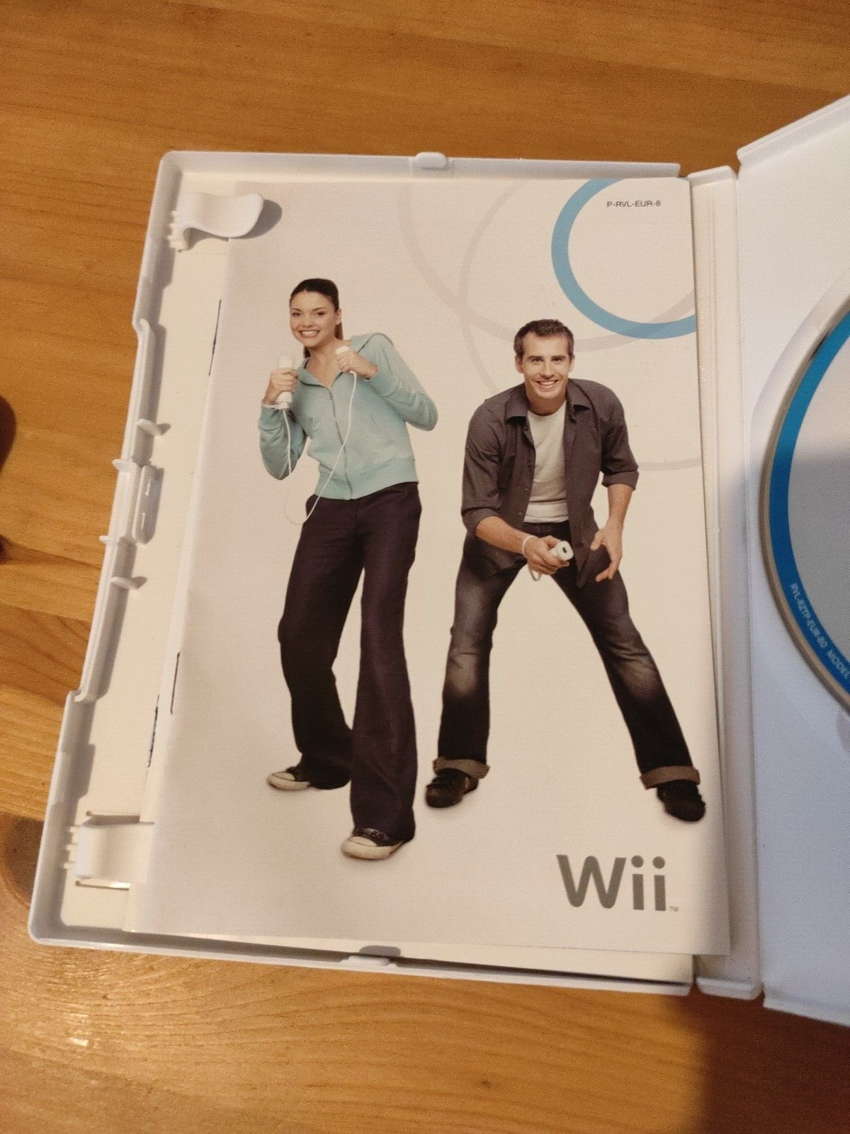 Wii Sports Resort (Nintendo Wii, 2009) - PAL - Complete with manual