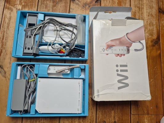 White Nintendo Wii Compete On box Full Set Up With HDMI Adapter