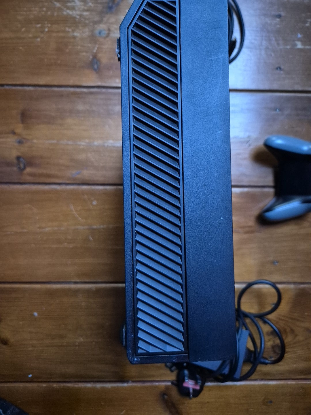 Xbox One Original Console With Limited Edition COD Advance Warfare Controller